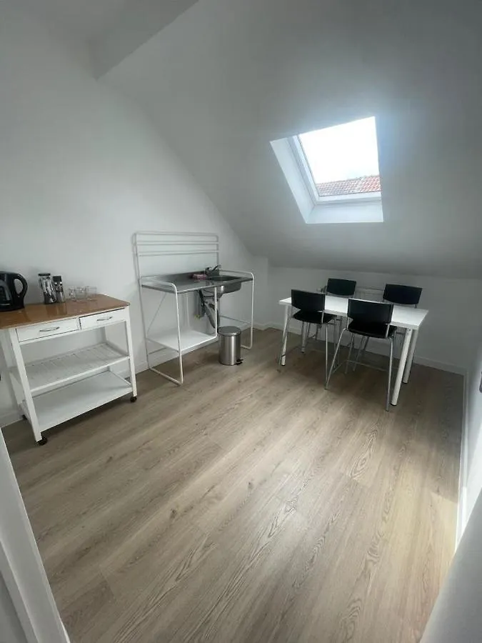 Homestay Schaerbeek Room 2 Brussels Belgium